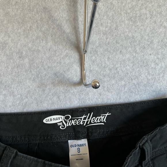 Old Navy Jeans Women’s 8 Sweet Heart Black Jeans Size 8 31” Inseam - Picture 3 of 5
